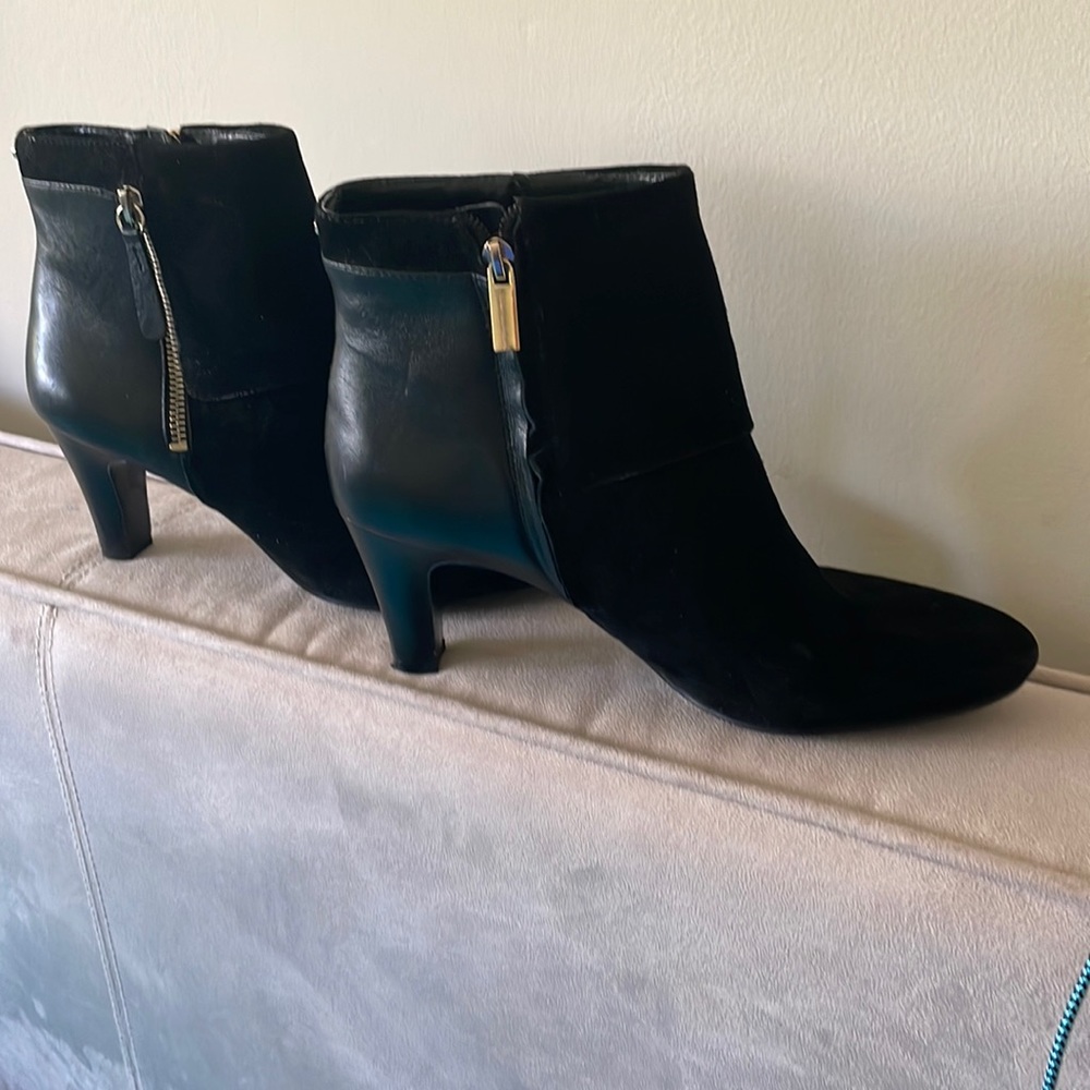 Bandolino Ankle Boots!